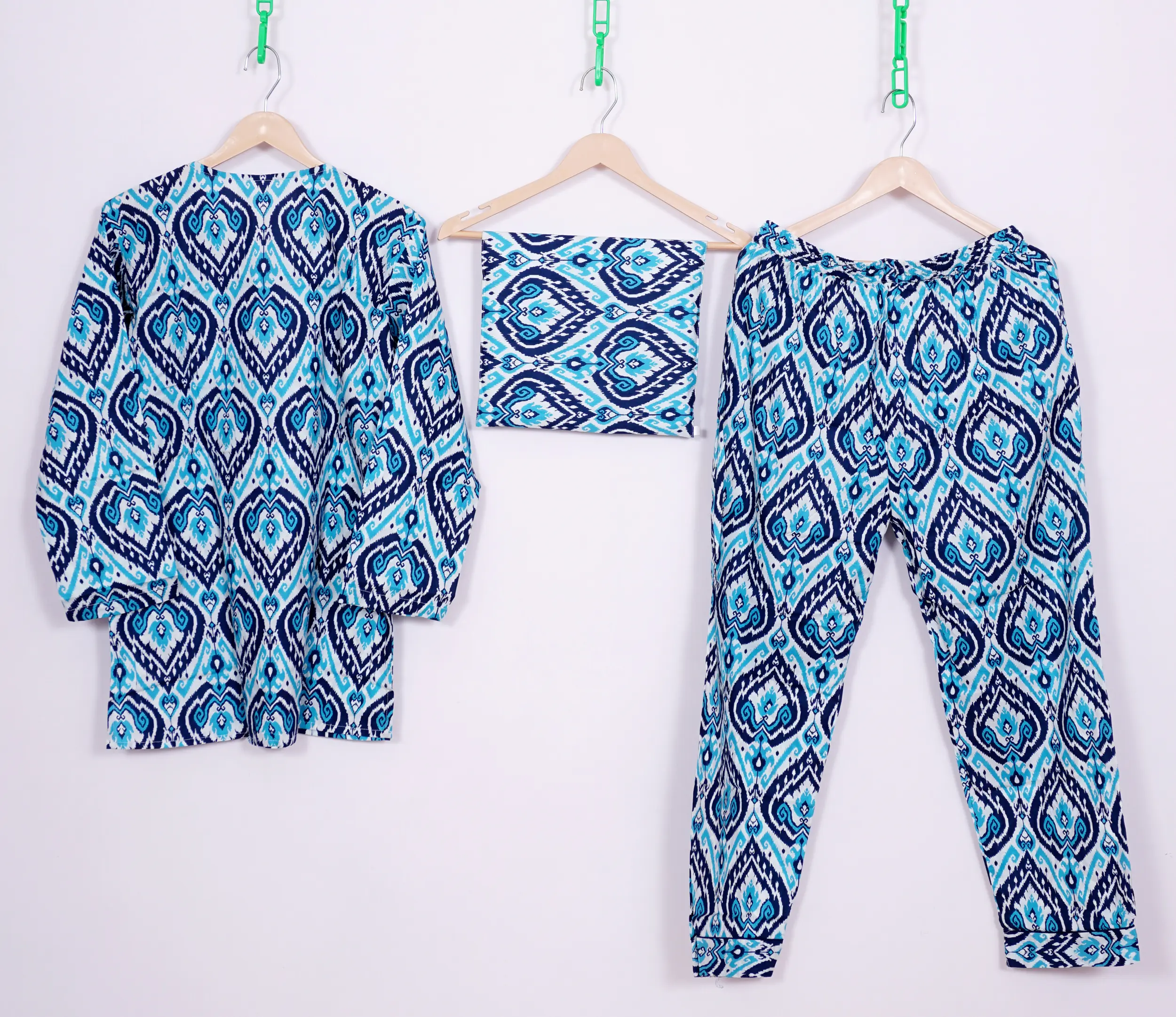 V-neck cotton night suit for women