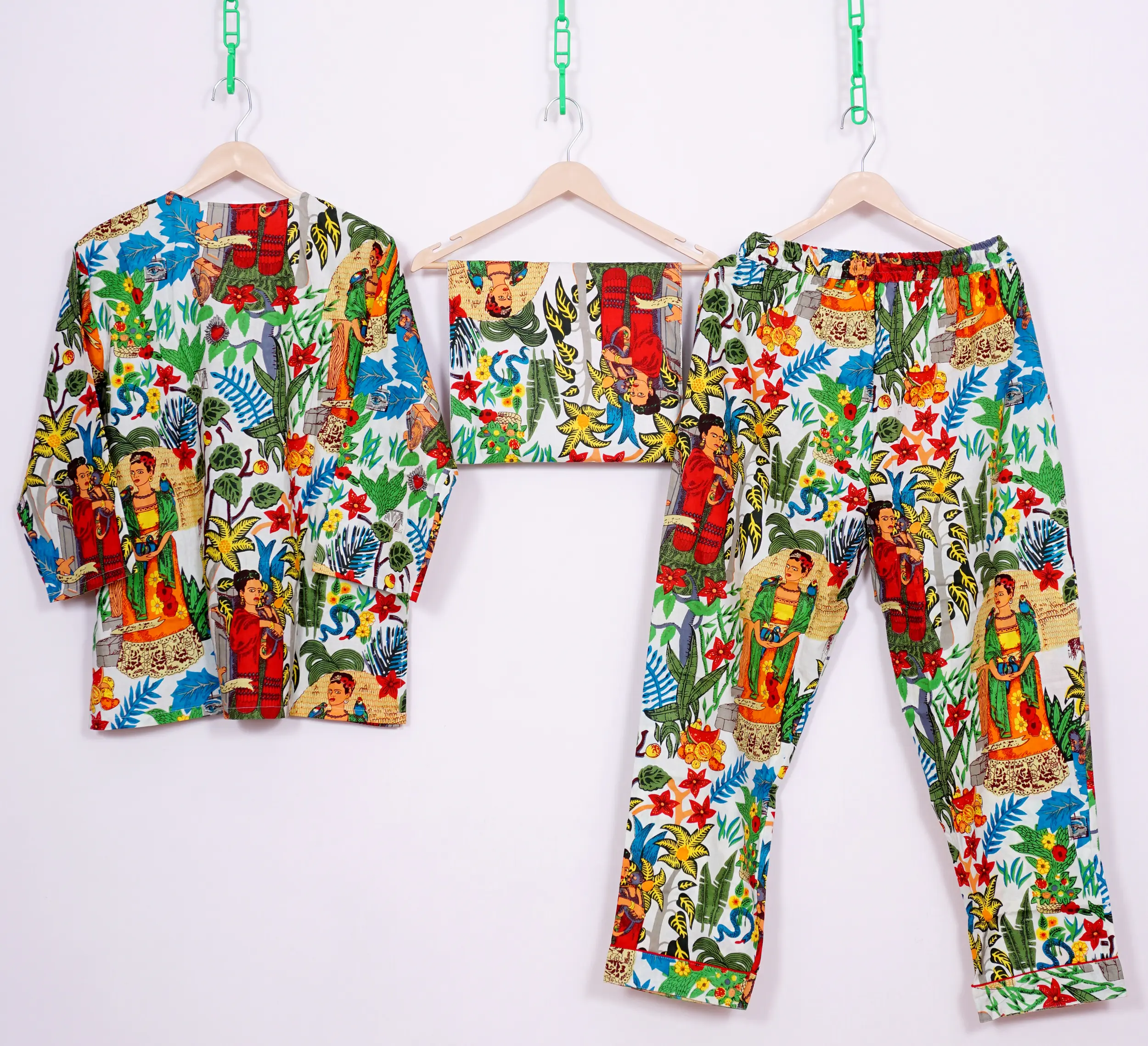 V-neck cotton night suit for women